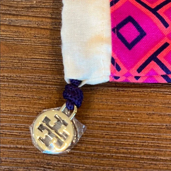 Tory Burch Harper Zip Continental Bluewood Color Leather Wallet Embossed Logo - Picture 3 of 8